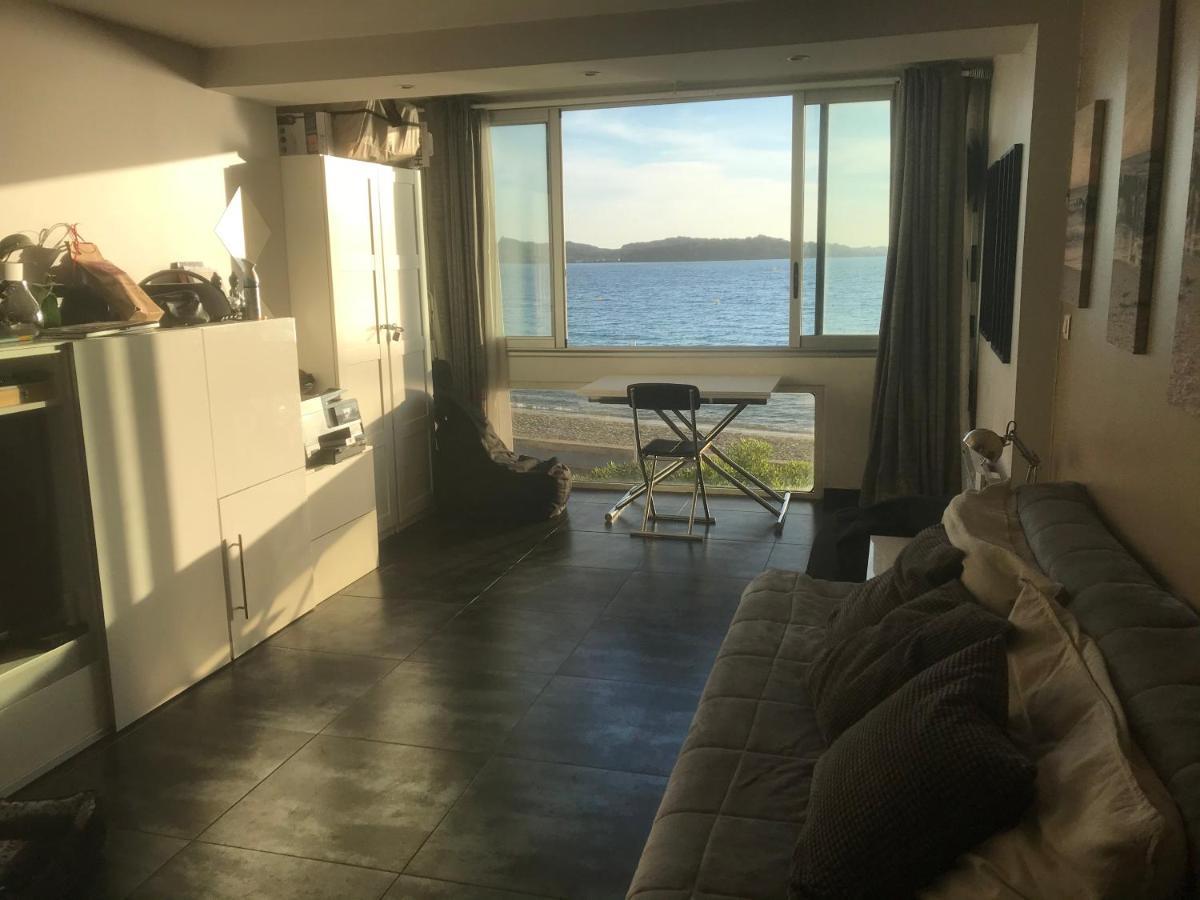 T2 Les Pieds Dans L Eau Vue Mer Apartment Six-Fours-les-Plages Bagian luar foto